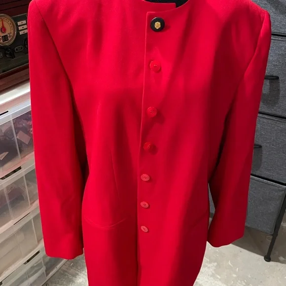 Blazer - Picture 2 of 9